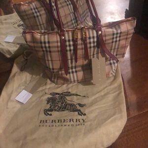 Burberry Salisbury Military Red Tote